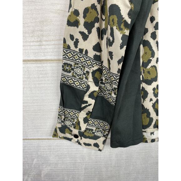 Anthropologie Tolani Collection Top Womens S Animal Print Button Up Roll Tab Slv - Picture 11 of 11
